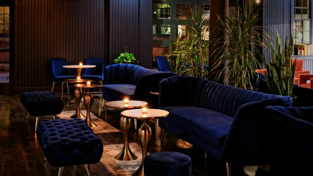 An Evening at Waxlight Bar à Vin